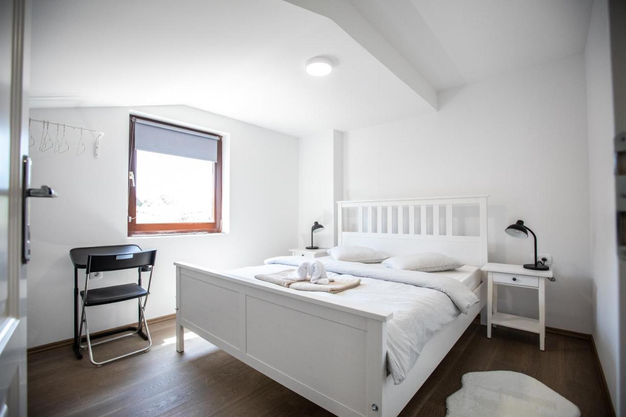 Apartmani Jancic Ogulin Exteriör bild