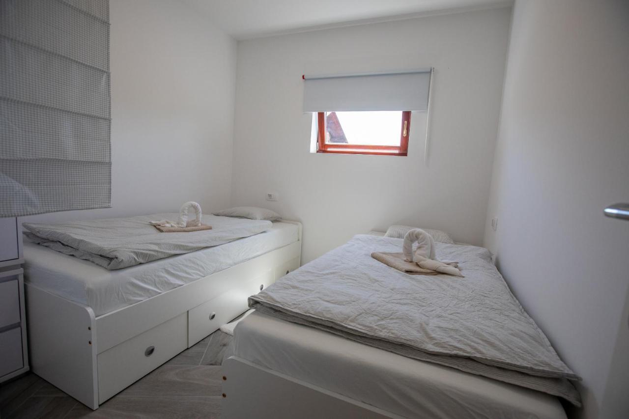Apartmani Jancic Ogulin Exteriör bild